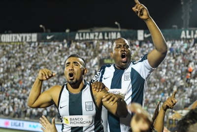ملخصمباراةالأهليوصنداونز1-1تعادليثيرالجدلفيذهابنصفنهائيدوريأبطالأفريقيا
